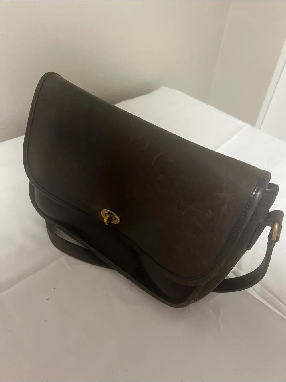 Vintage Coach 9790 Legacy City Turn Lock Flap Shoulder Crossbody Leather Bag